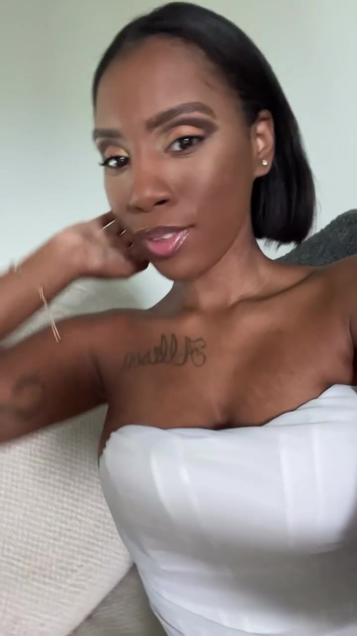 @Chellebelle