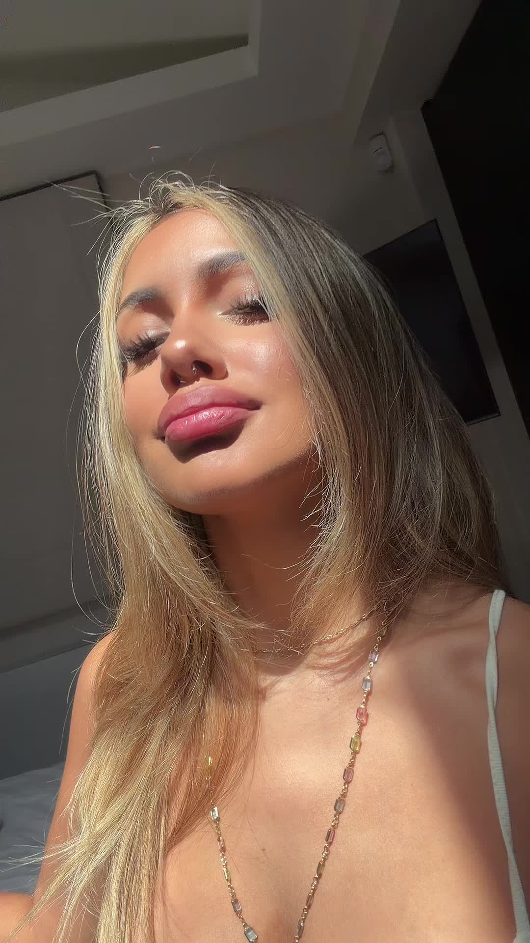 @invaderzoeee