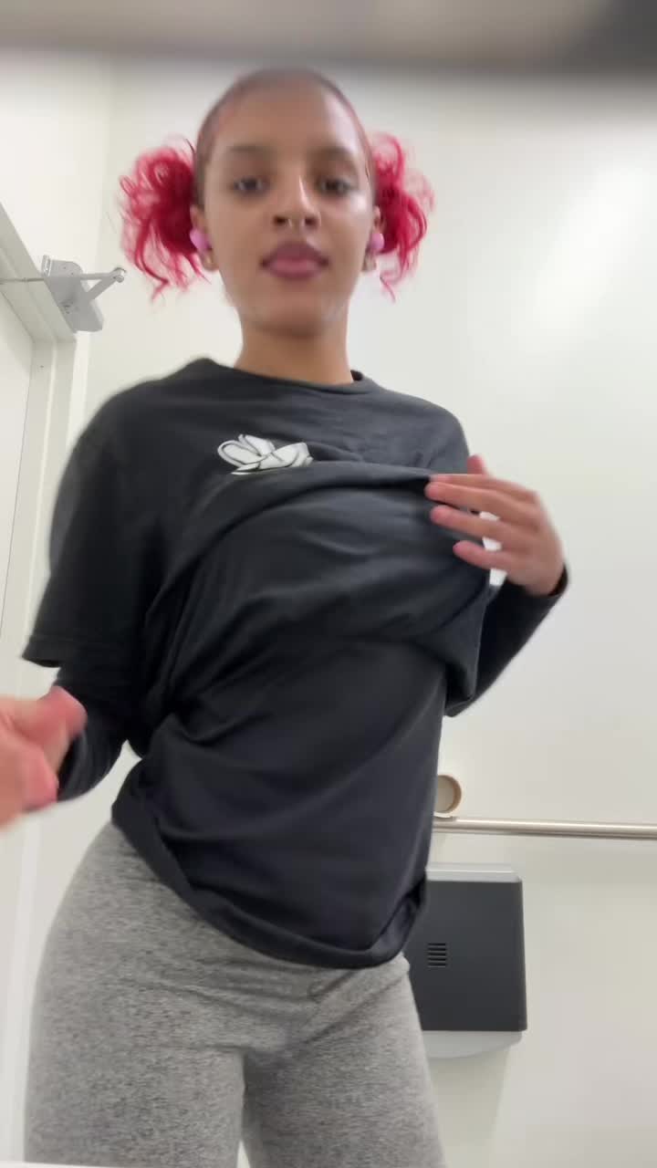 @Miss Michellee