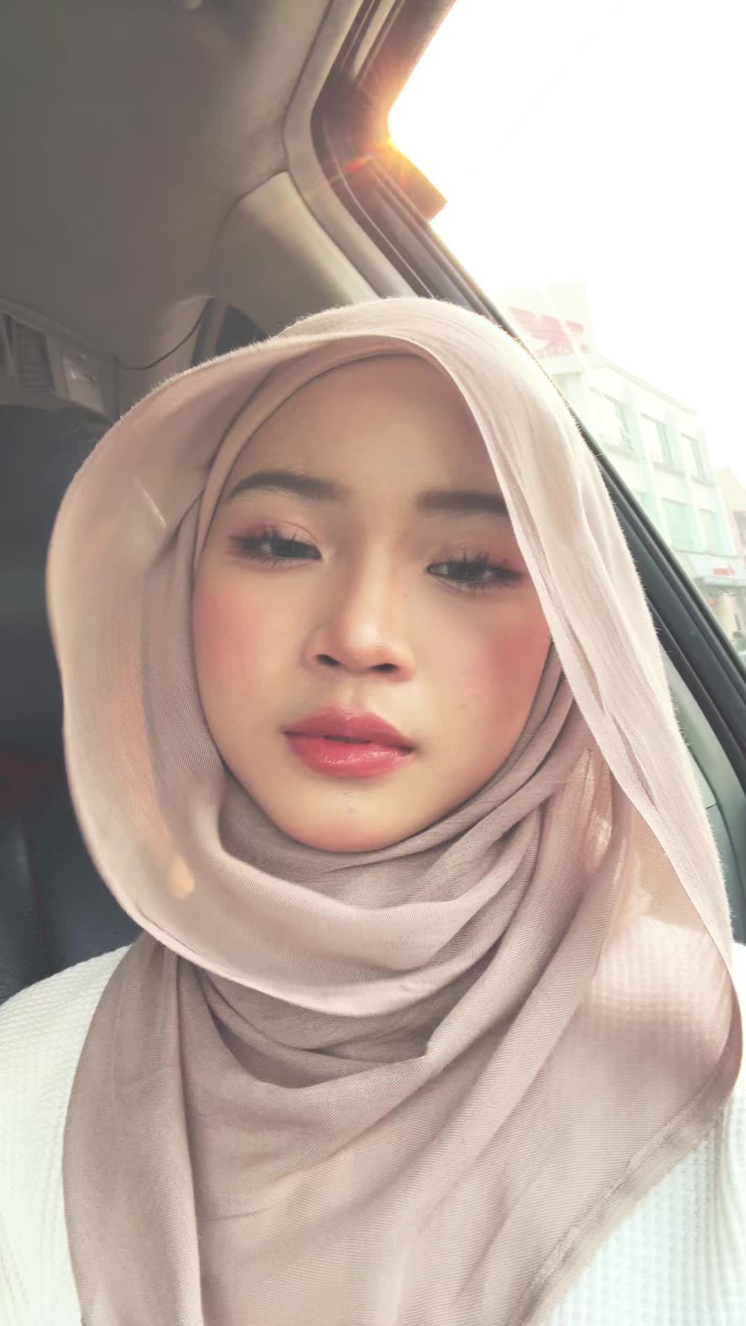 @Fyna