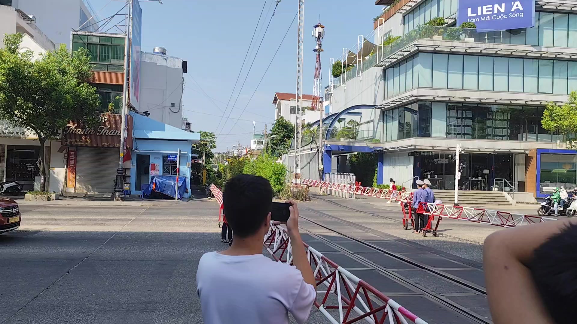 @Tân Thích Tàu
