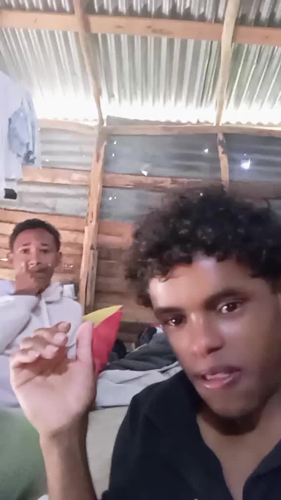 @Lay yoni De la rosa
