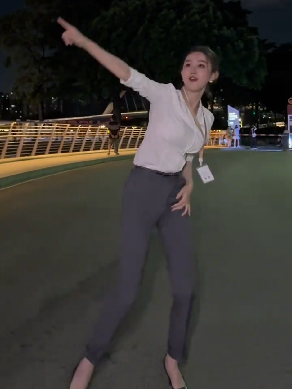 @Sally 雪莉 大笑笑