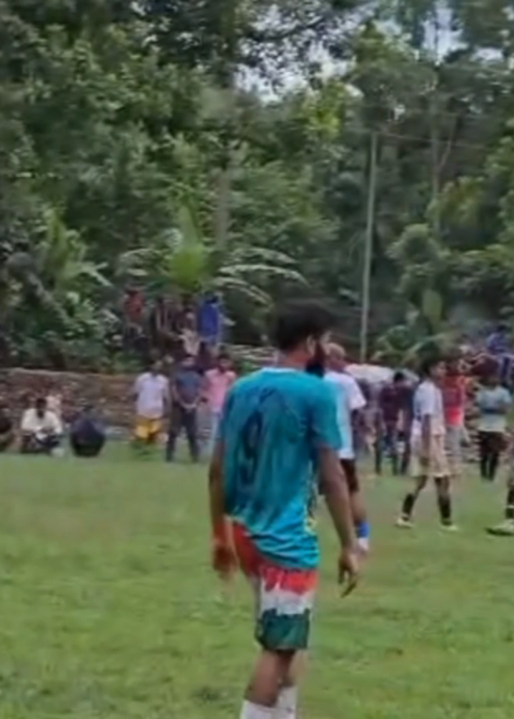 @🔵 Footballer Leo Gazi 10 🇧🇩