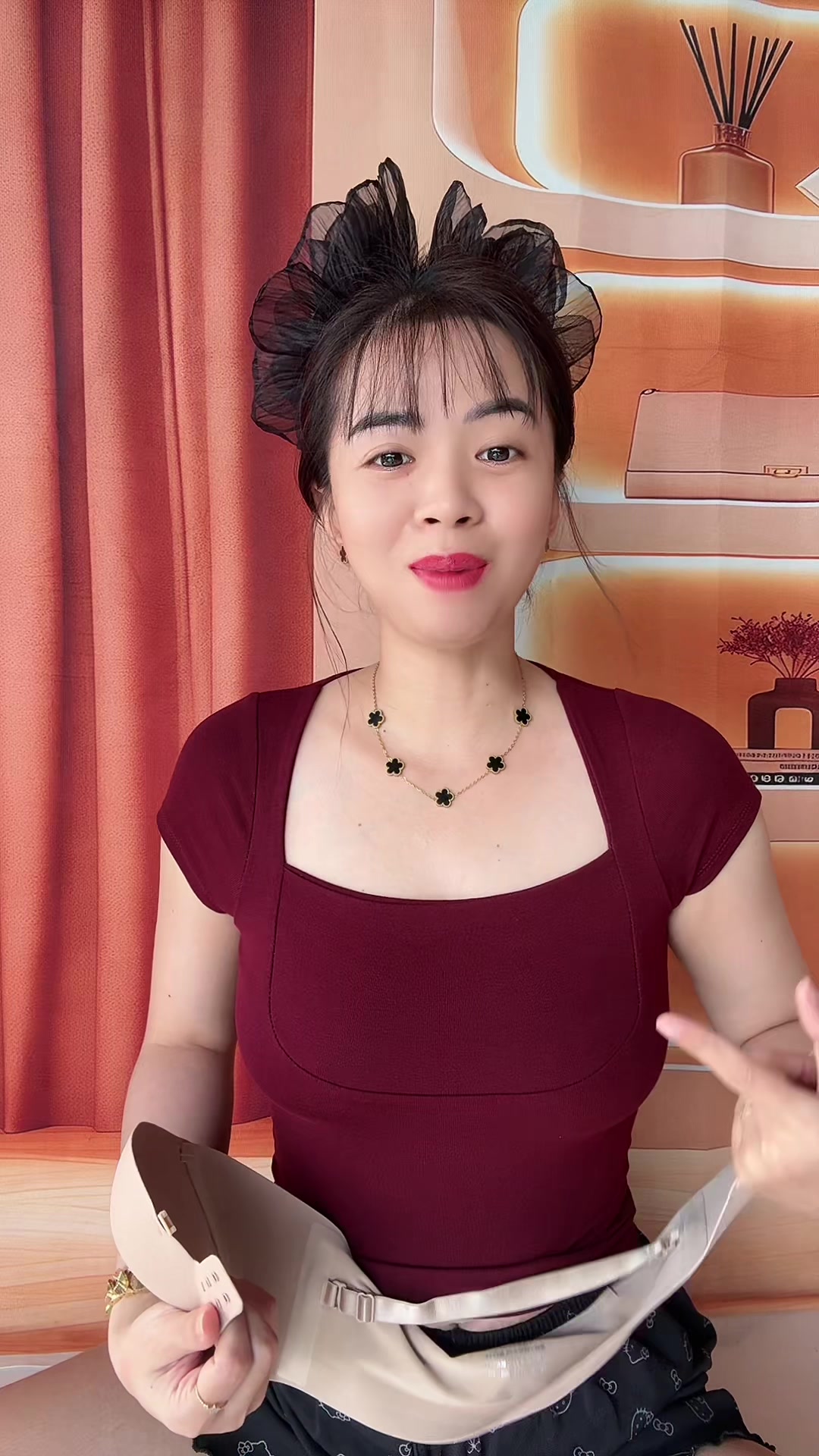 @Em Cẩm Nè