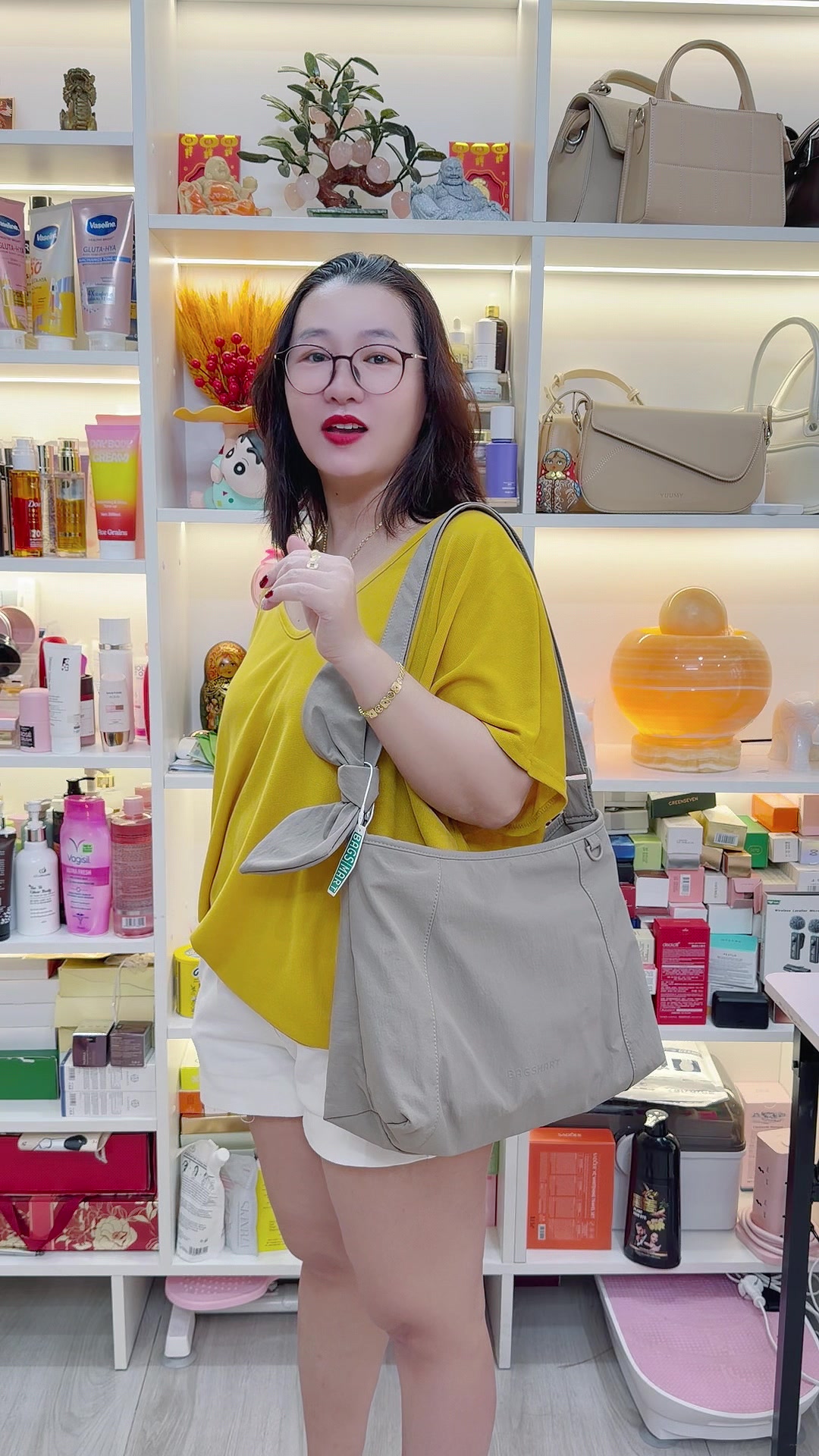 @Ổ Của Lộc1376