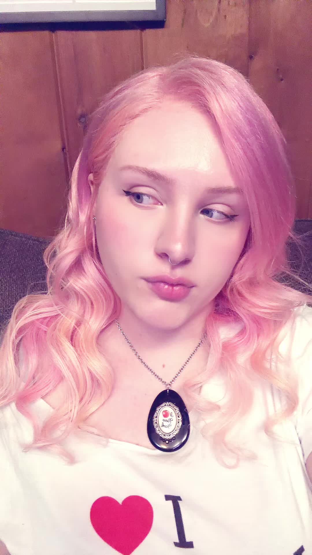 @randomcoolfriendonline