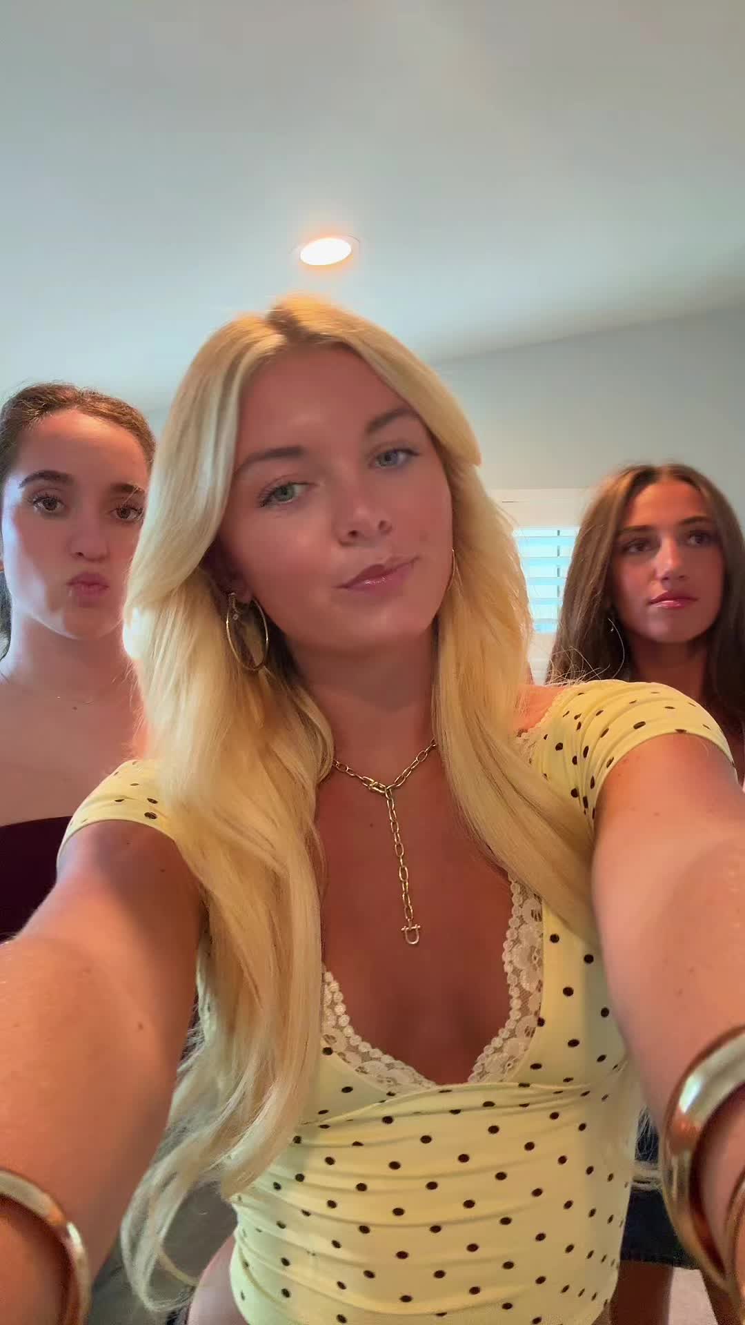 @BRIANA