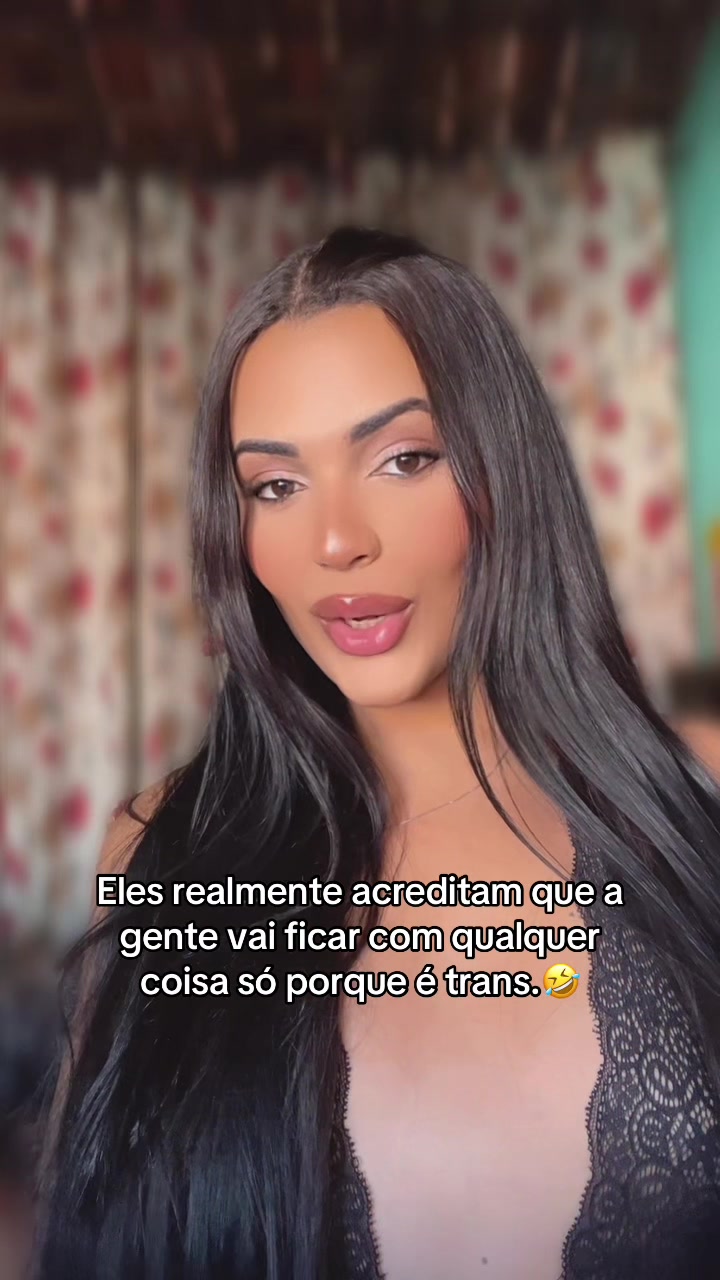 @paollaferraz__