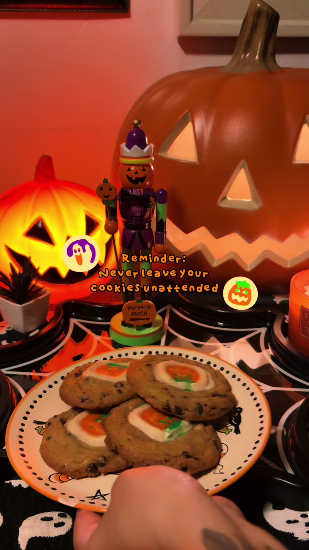 @Valeria🎃🖤🕸️