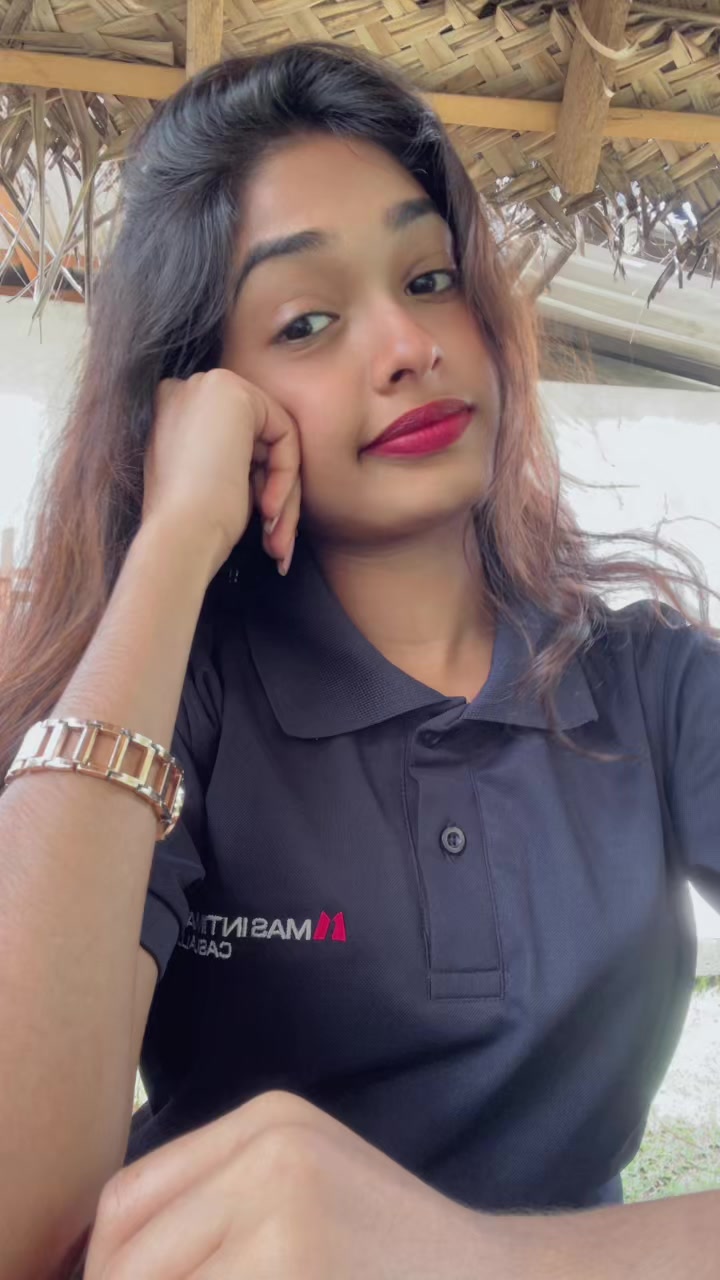 @"𝓐𝓫𝓱𝓲 𝓰𝓲𝓻𝓵 🎀🤍"