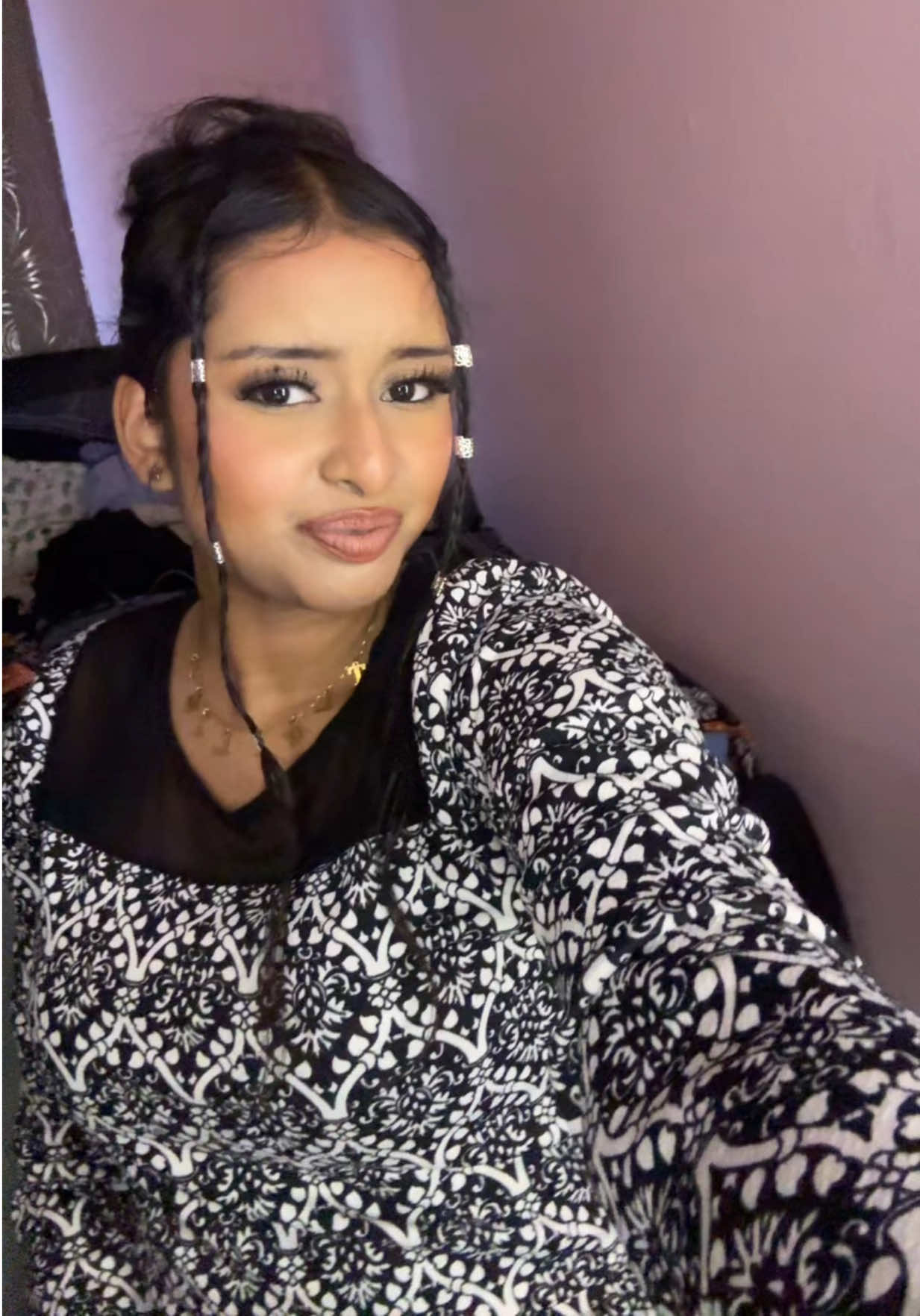 @𝓣🤎