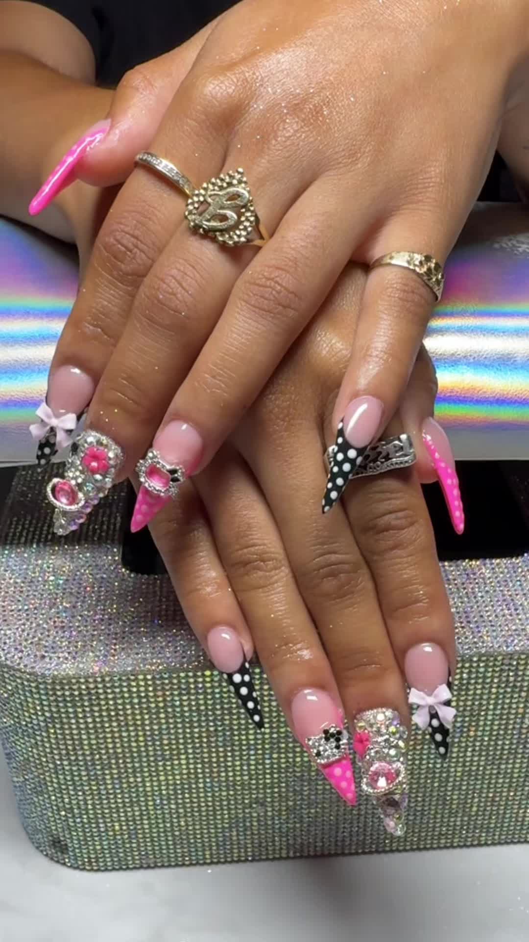 @Mayravrgs