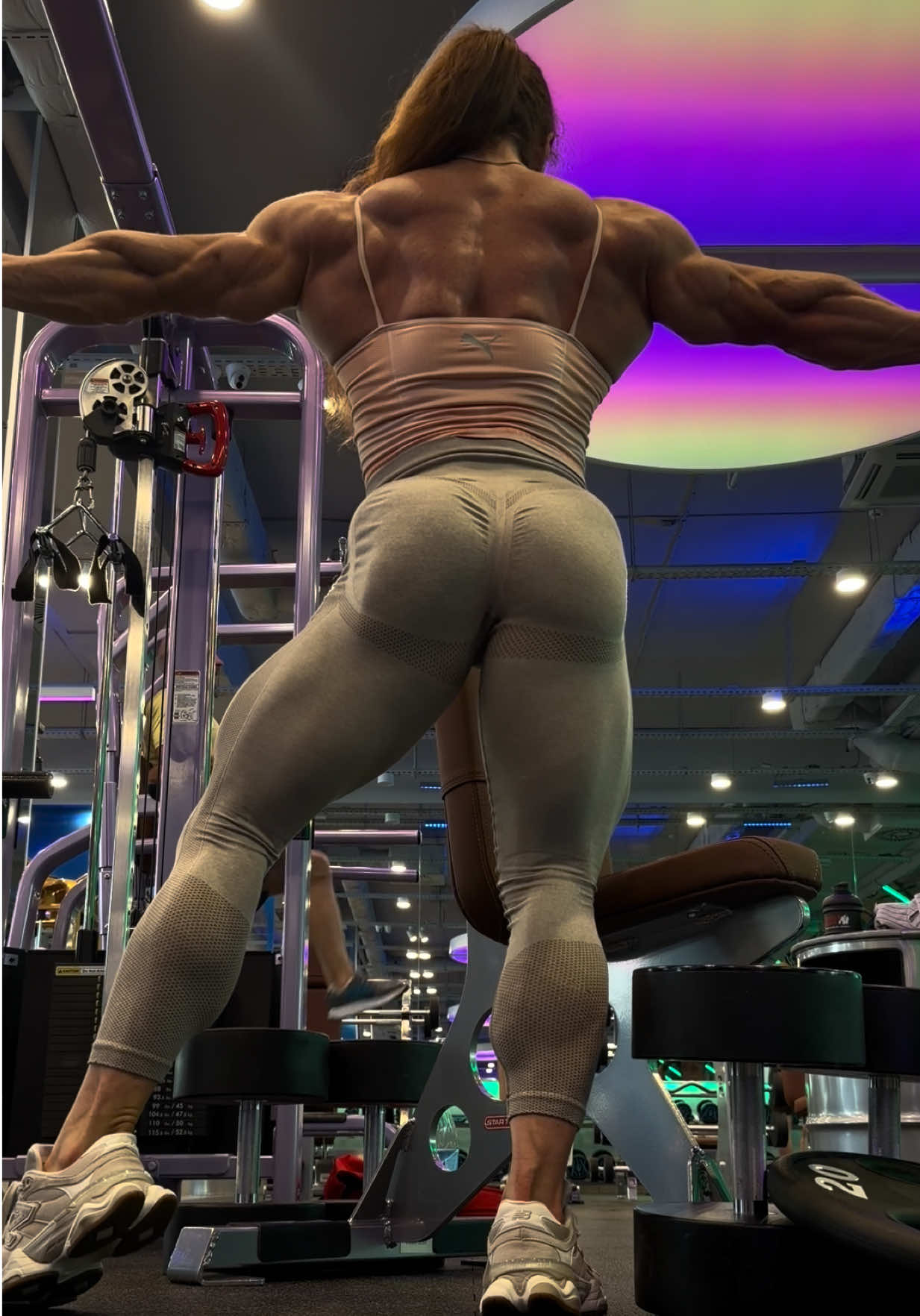 @Muscle mommy 🍑