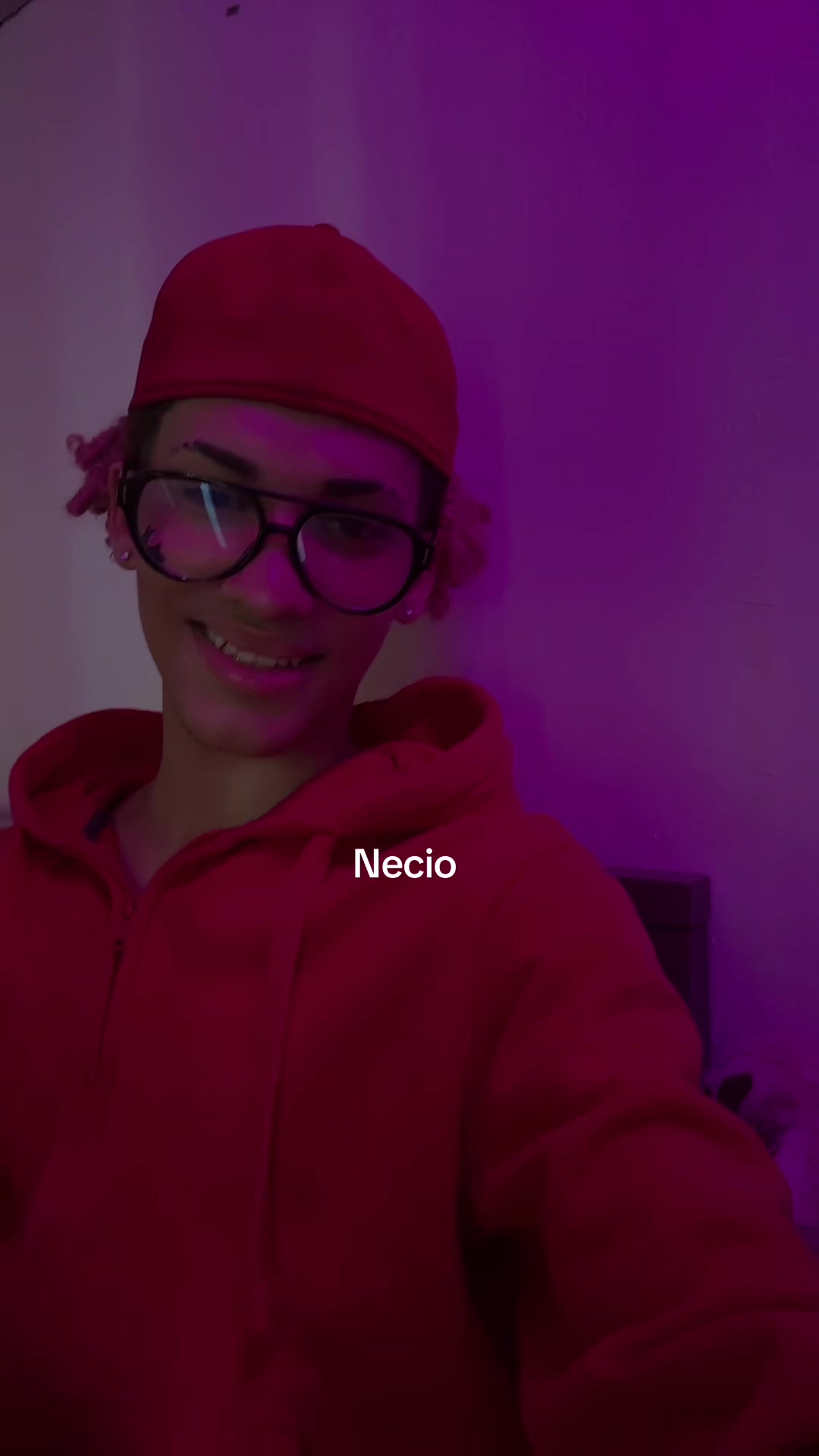 @Maykol