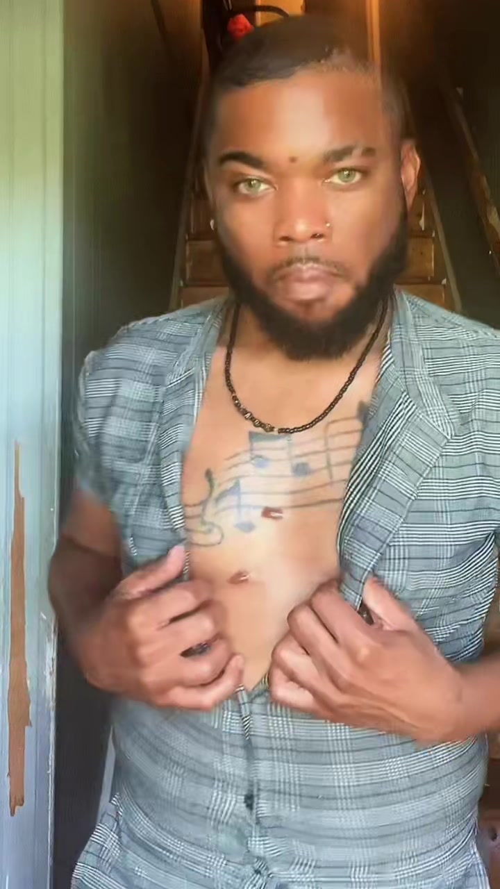 @Maurice_Q_Shakur
