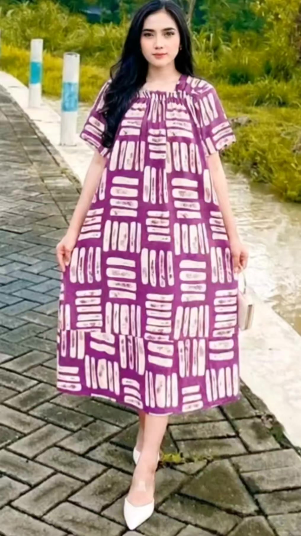 @Ninagrosirofficial