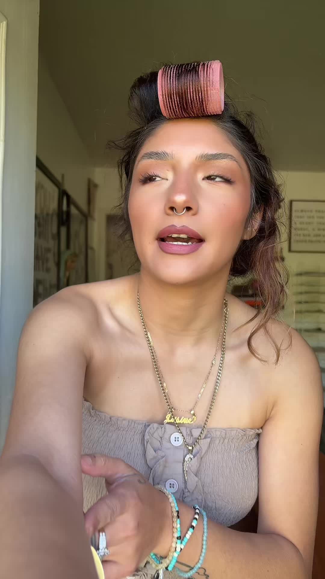 @J. SOL 🍒
