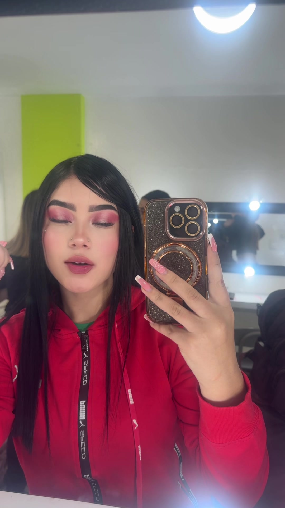 @Luu.