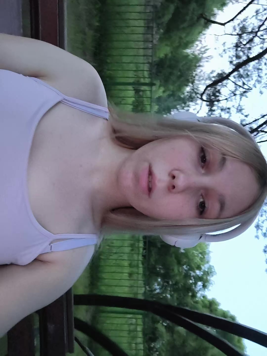 @Дина