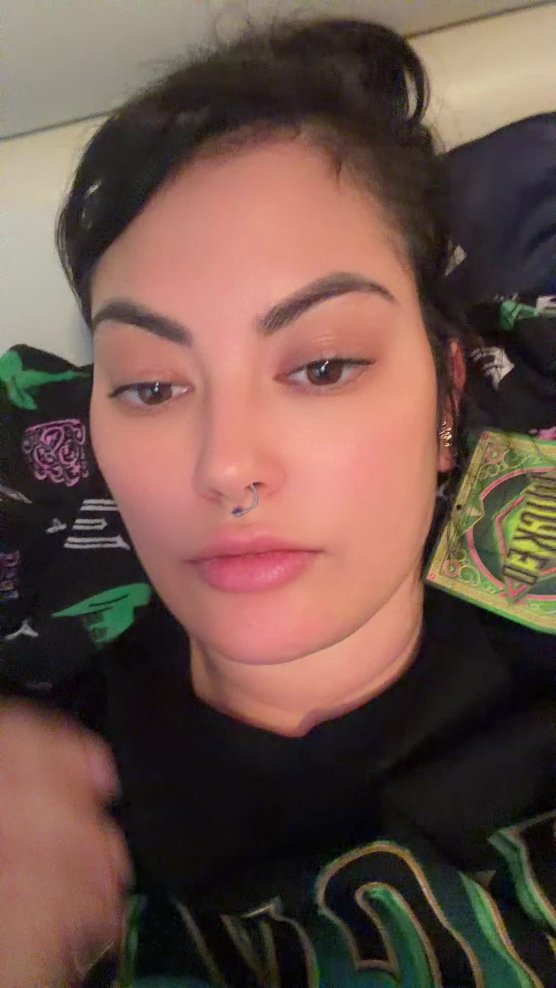 @yourbestienicola