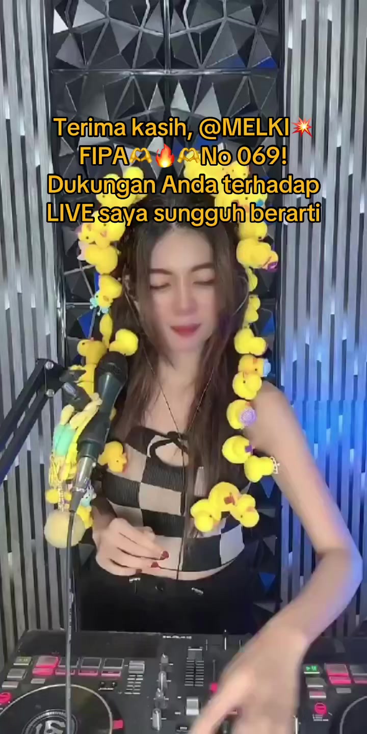 @SISIEL HACHI 805.D