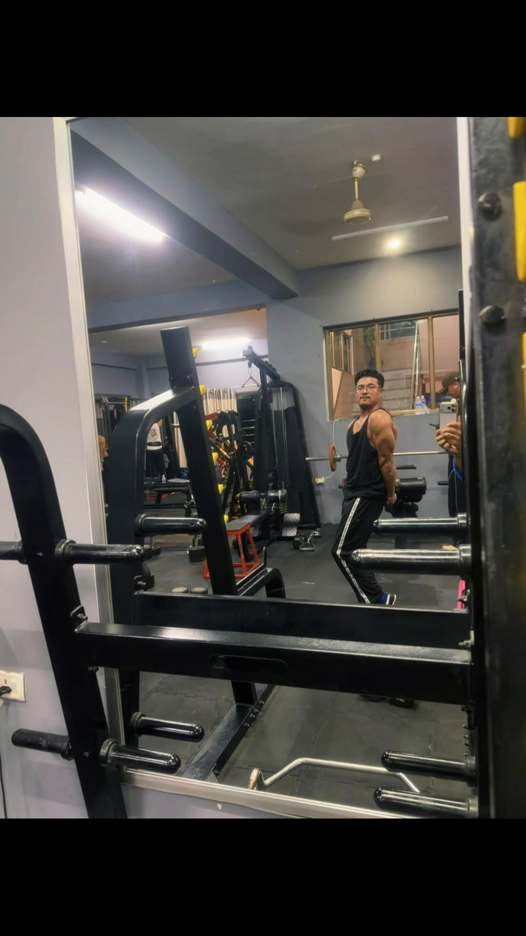 @Gym Shark
