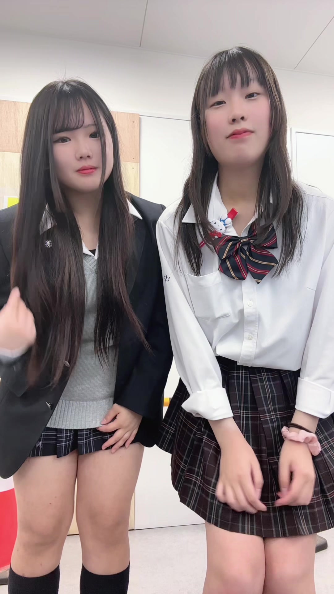 @ひな
