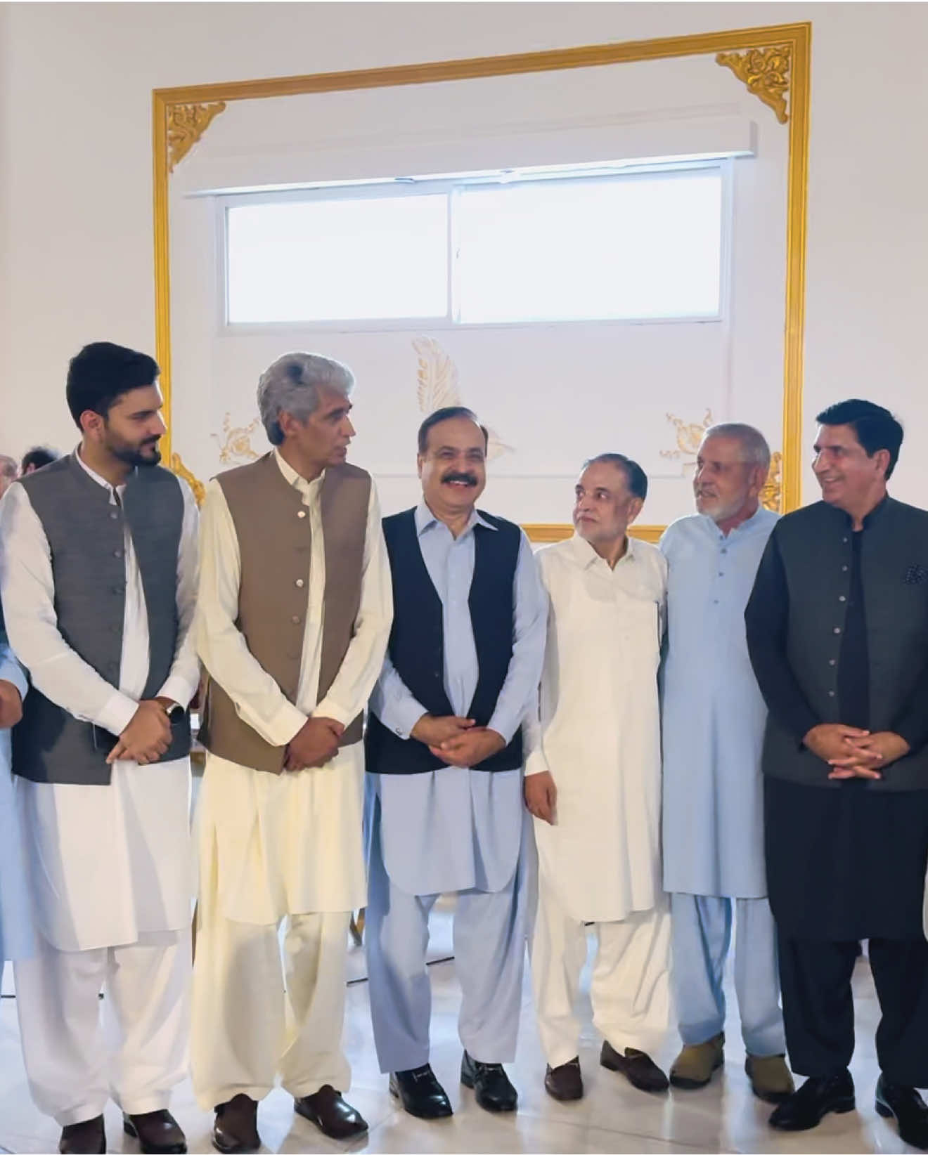 @عمیر خان