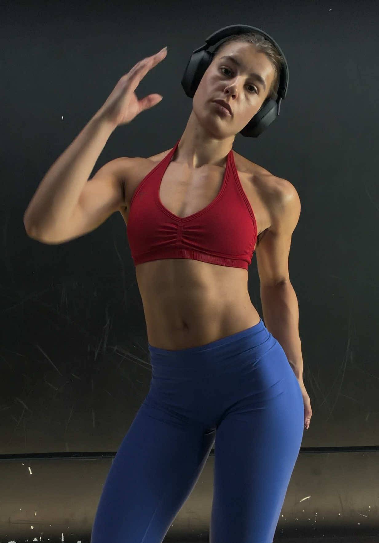 @leonimariex