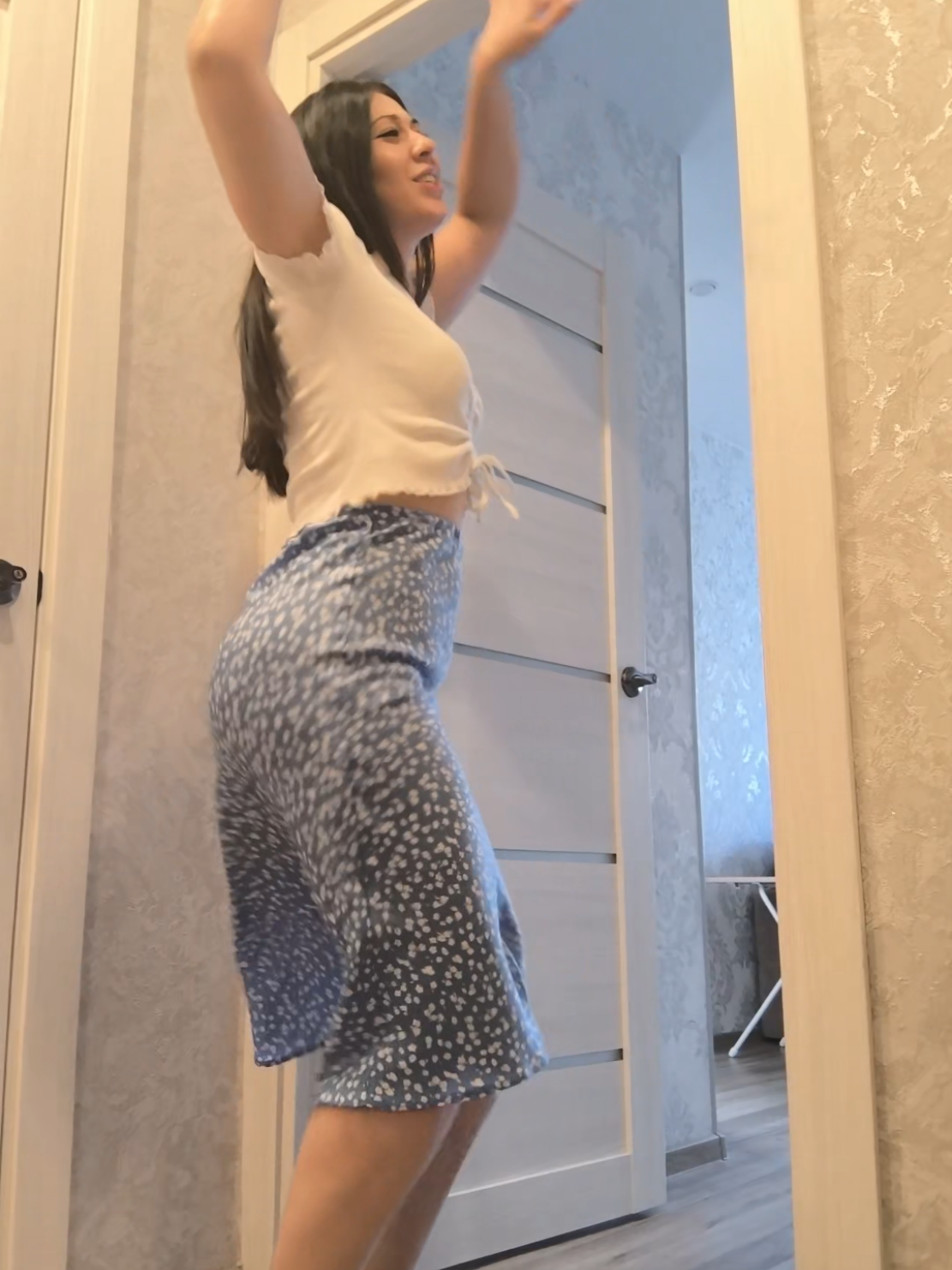 @Мехри