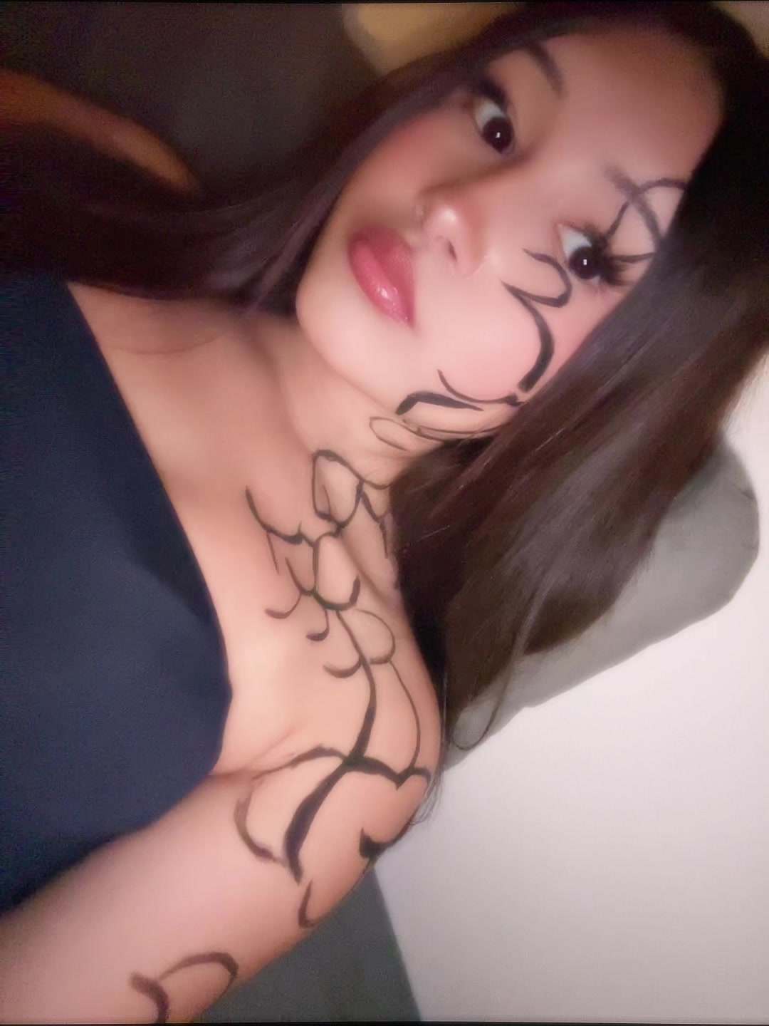 @⦻