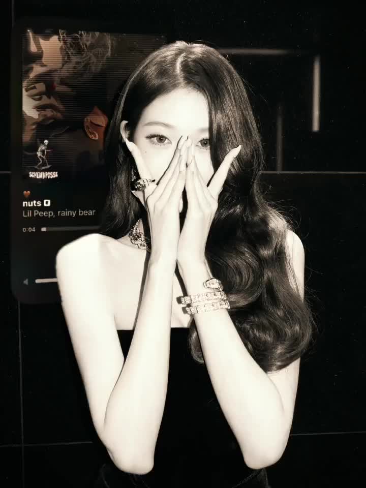 @Lỏ love wonyoung