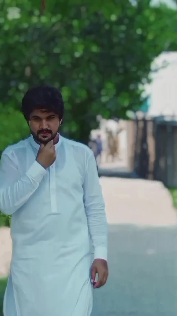 @👑شاہی لڑکا🤴