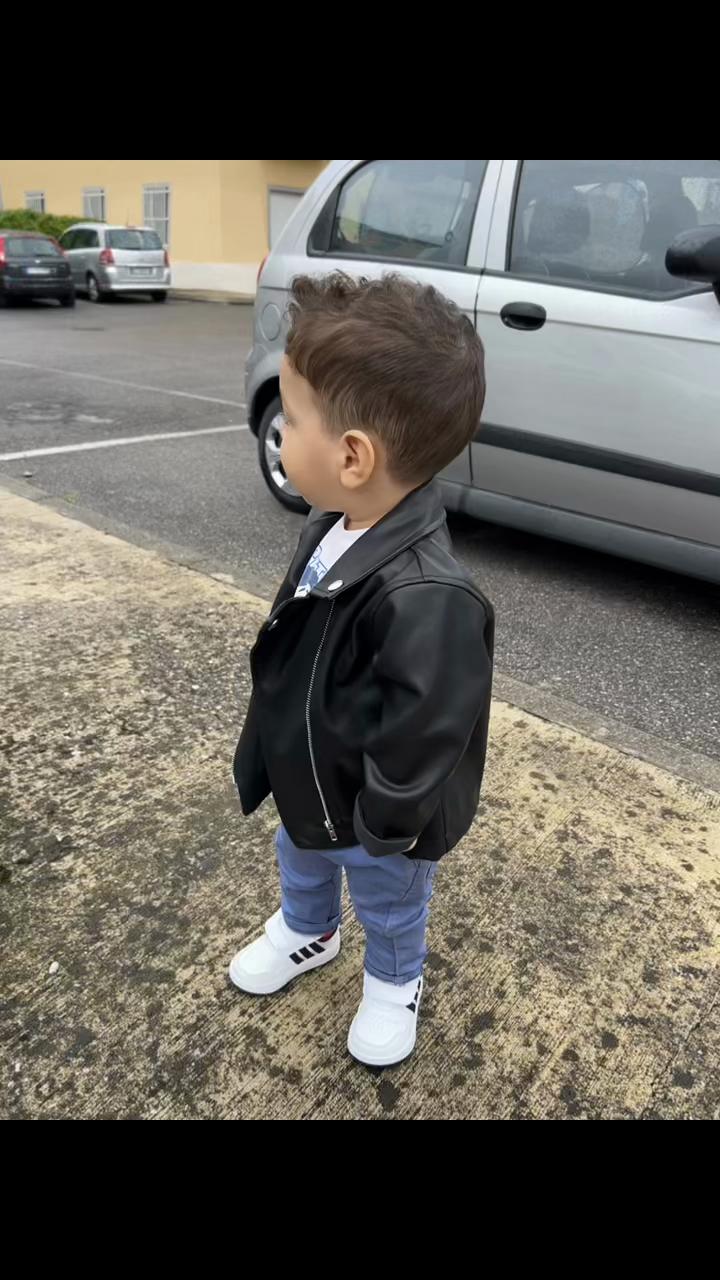 @Felicia