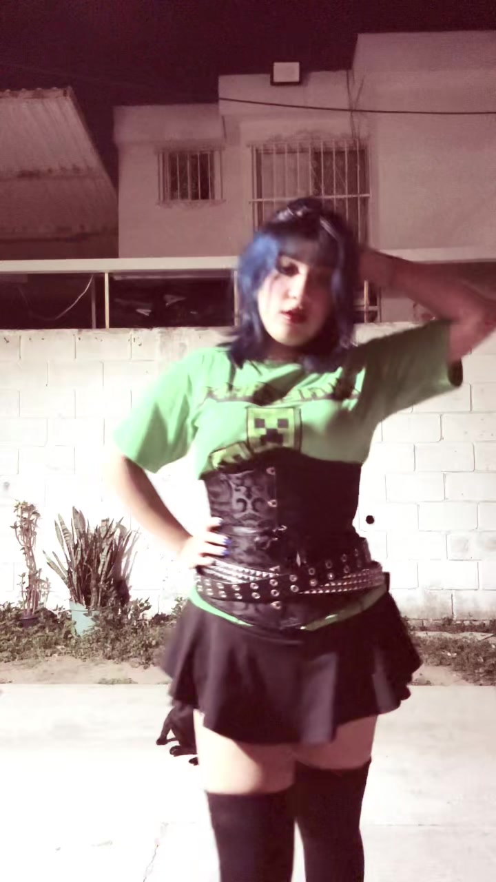 @🧟♀️