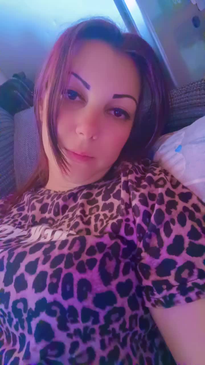@🩷🌻꧁𝓐𝓷𝓽𝓸𝓷𝓮𝓵𝓵𝓪꧂🌻🩷
