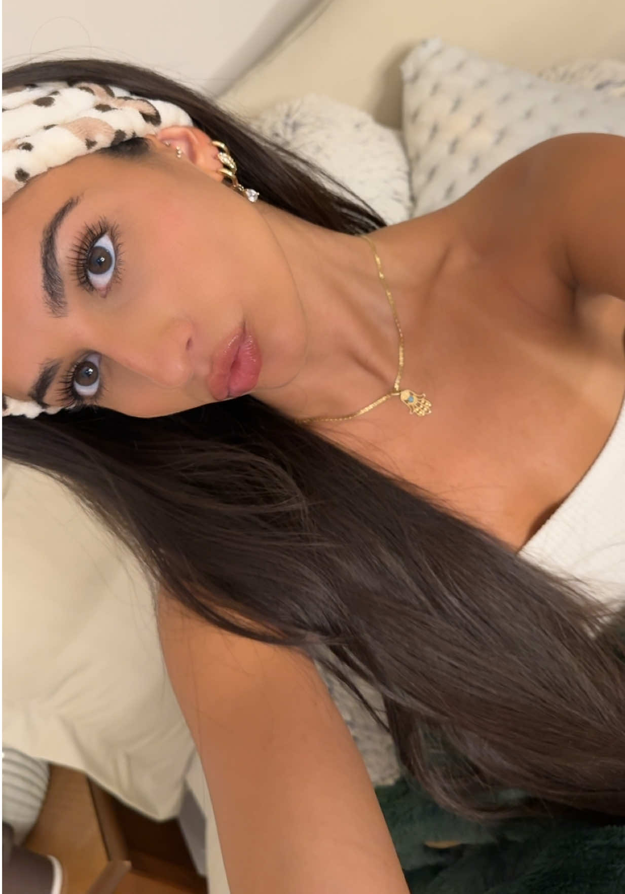 @Lara