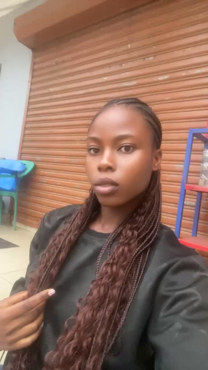@Cesi beuty👄👄
