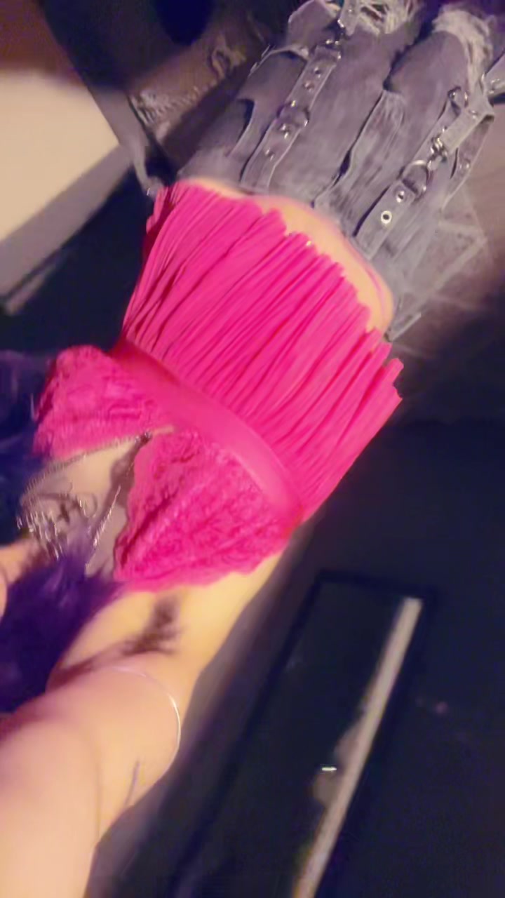 @alondra z.