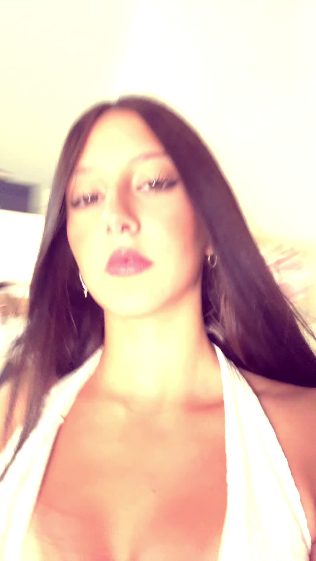 @julia