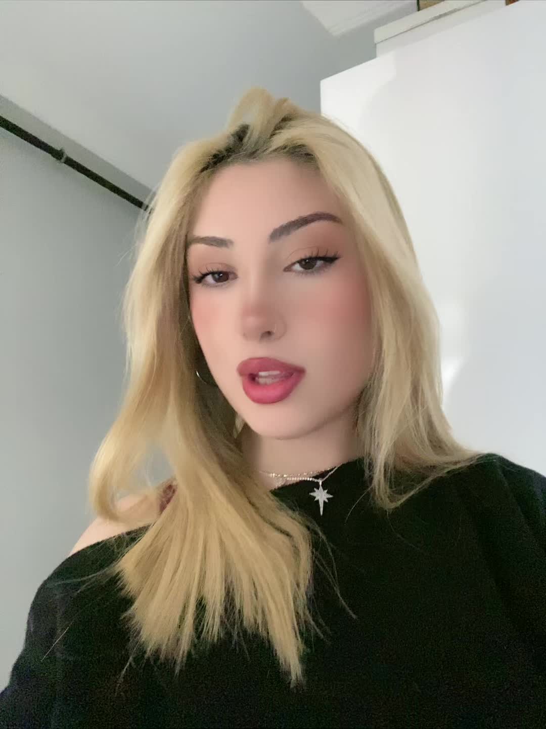 @alyell_