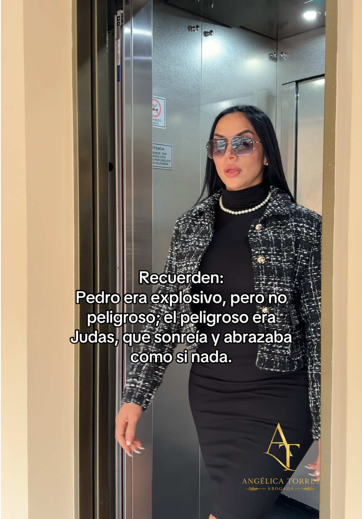 @Abogada Angélica Torres