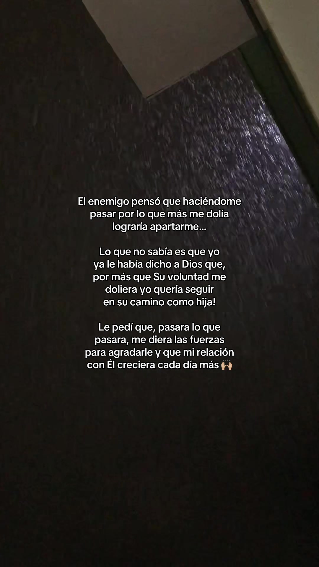 @lautabares_