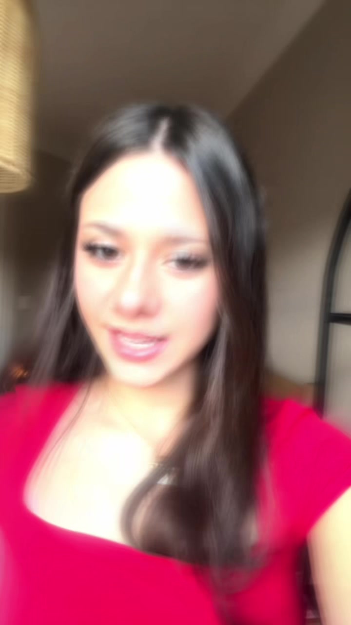 @Melanie🪽