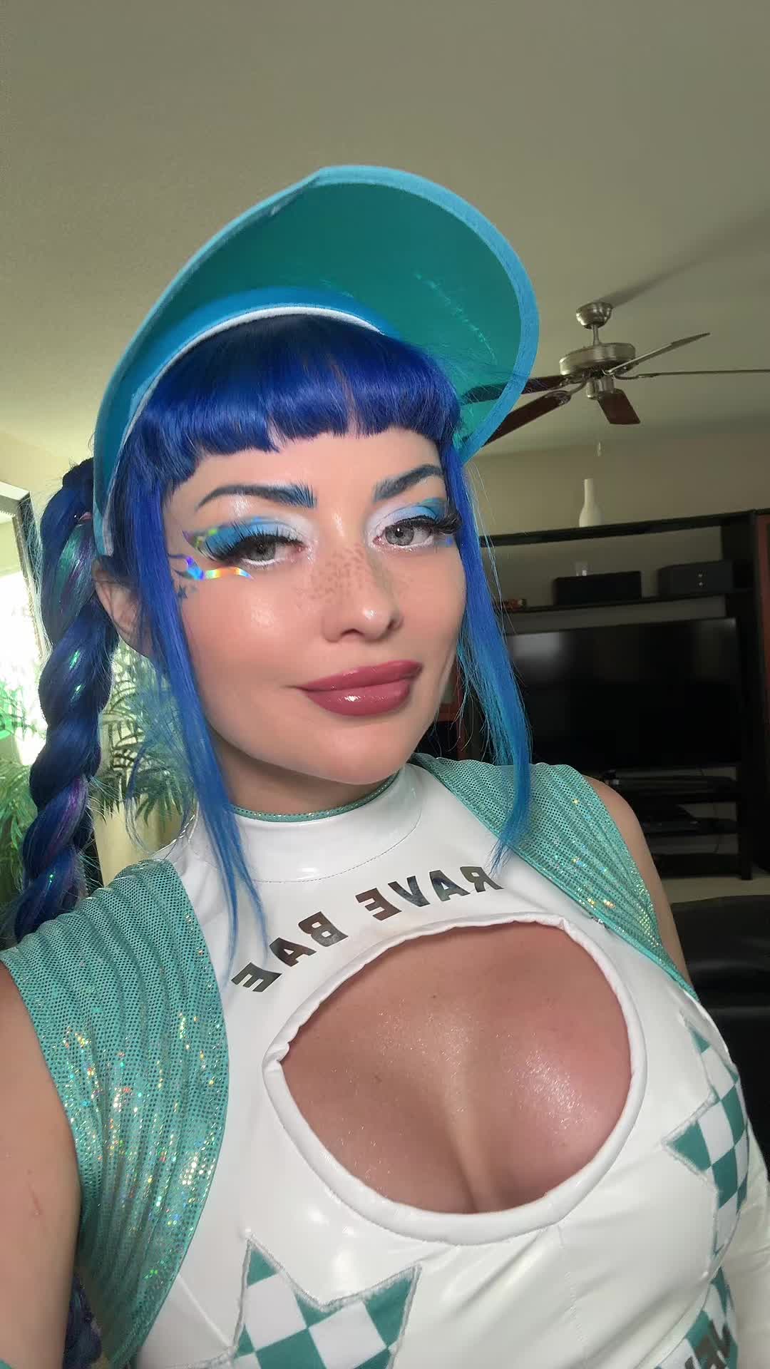 @Jewelz Blu