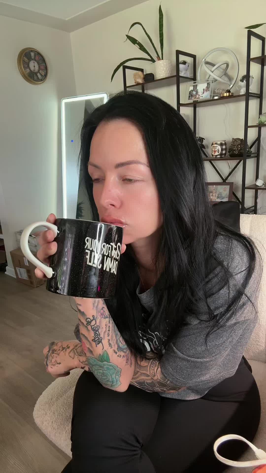 @To0thlessQueen💋