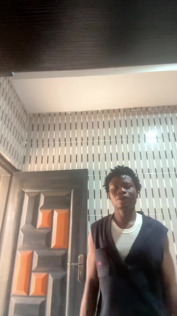 @Whobimostor 🥳🥸