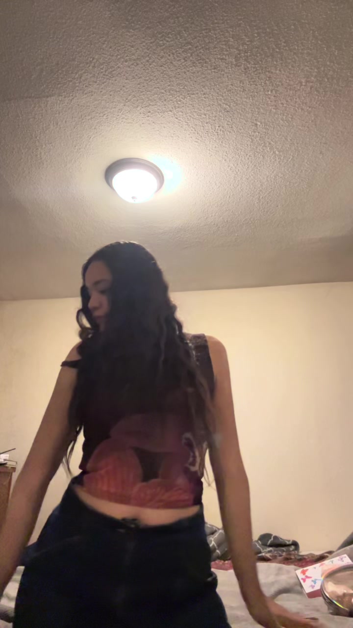 @janely 🦋💜