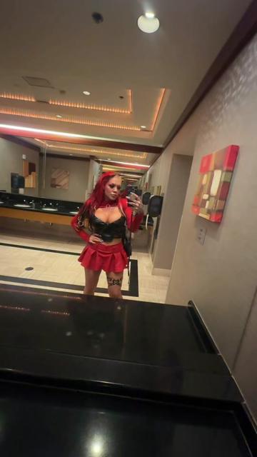 @MsRedXXX